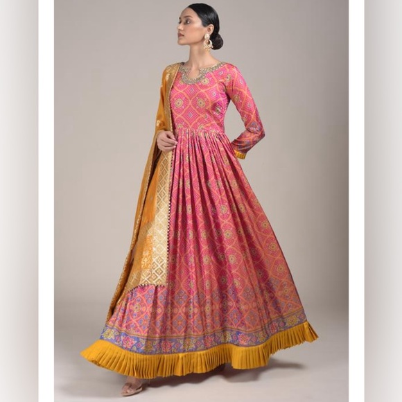 Women Mustard Patola Sleeveless Anarkali Dress